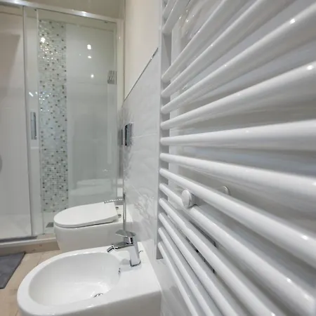 243b - Mignon - Sara Chiavari, 200metri Dal Mare *