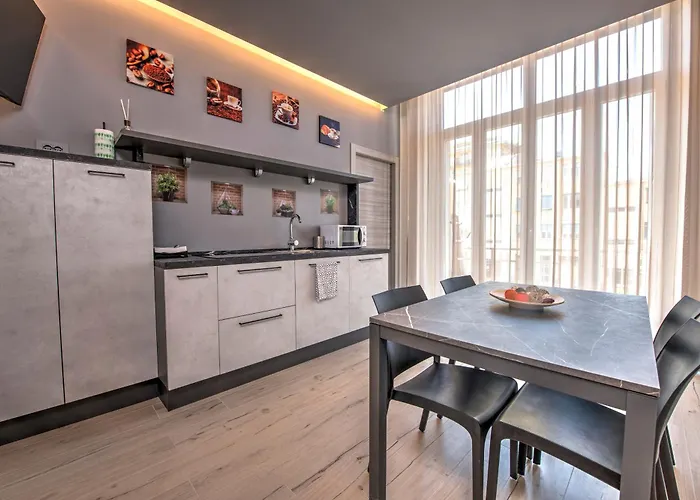 243b - Mignon - Sara Chiavari, 200metri Dal Mare *