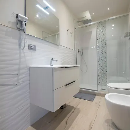 243b - Mignon - Sara Chiavari, 200metri Dal Mare *